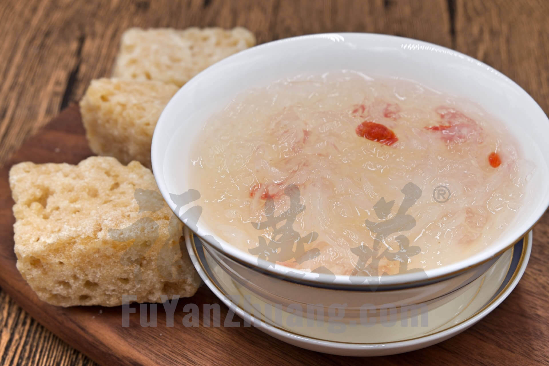 新加坡福燕庄燕窝：炖煮后