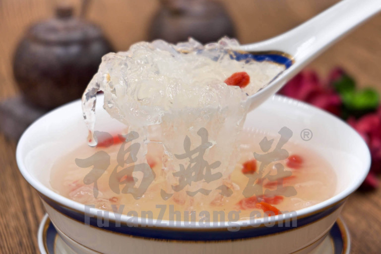 新加坡福燕庄燕窝：炖煮后